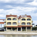 GEBÄUDE MIT 6 WOHNUNGEN, ERSTE REIHE ZUM MEER, SUKOŠAN